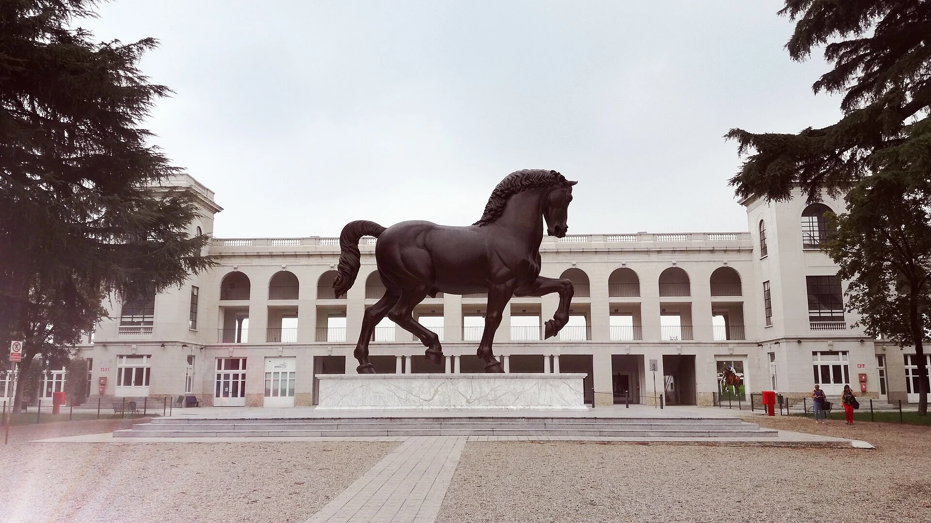 Ippodromo — Pero (Lombardia)